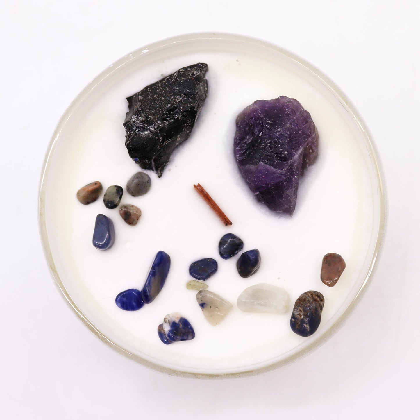 Solar Plexus Chakra Crystal Candle – Amethyst & Black Agate | Deep in the Forest