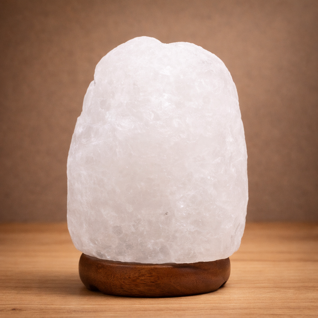 Himalaya-Salzlampe aus Kristallgestein