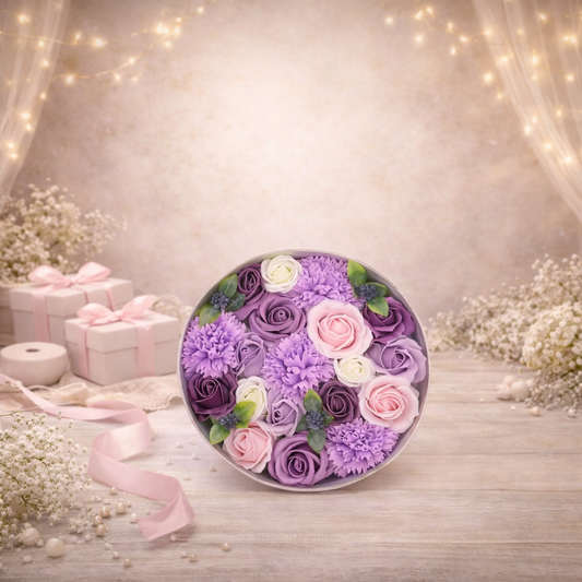 Runde Schachtel – Lavendelrose &amp; Nelke