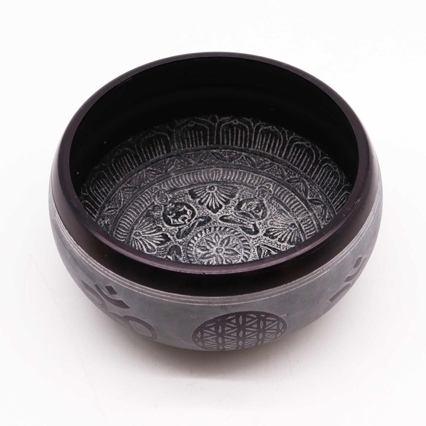 Earth Powder Singing Bowl - Om