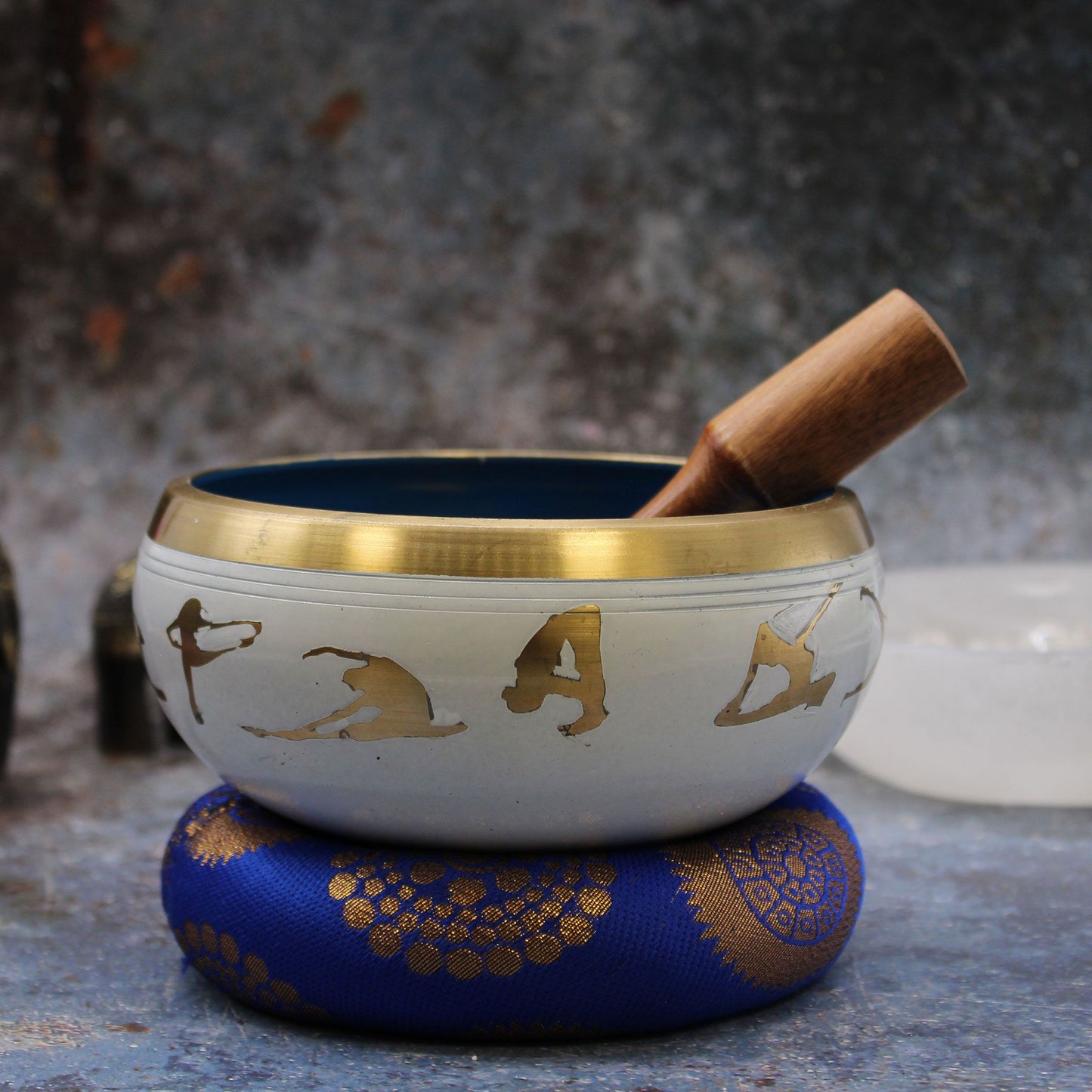 Yoga Moves Singing Bowl Set- White/Blue